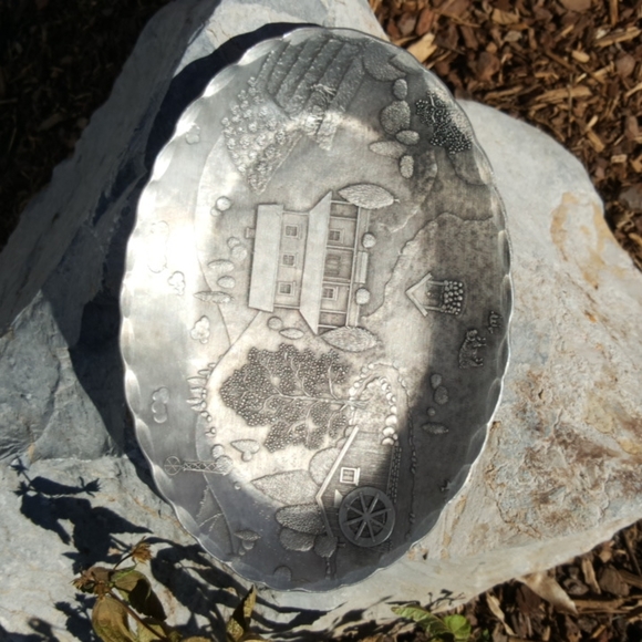 AMERICAN FORGING, LLC ♡ Hand Hammered Aluminum Country Farm Scene Oval Tray - Picture 10 of 16